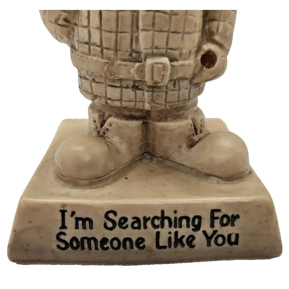 Vintage 1970's wallace berries Figure im searching for someone like you